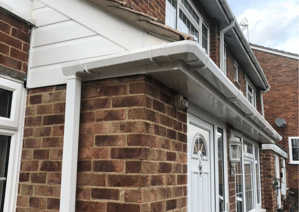 GUTTERING & FACIAS